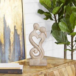 Couple Kiss Sculpture